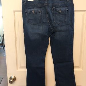 Kohl’s Sonoma Jeans 16 Short- NEW